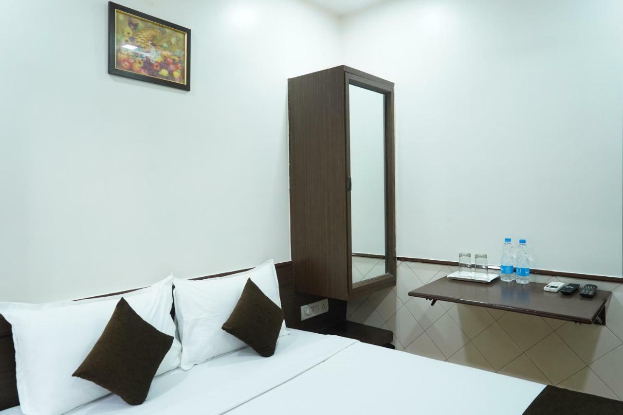Hotel Sharda Residency Bombaj Zewnętrze zdjęcie